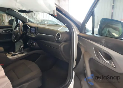 2021 Chevrolet Blazer Awd 2Lt z USA, uszkodzony, nr VIN 3GNKBHRS3MS517157